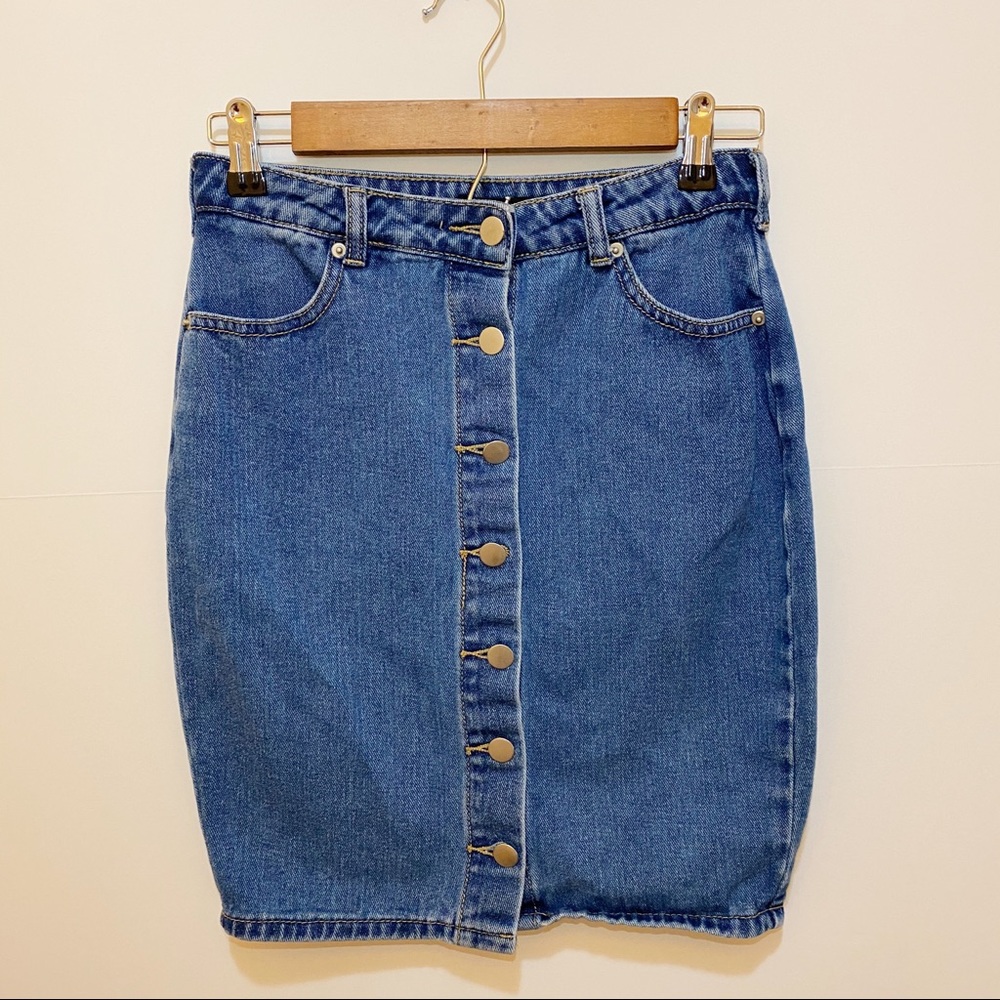 F21 High-Waist Denim Pencil Skirt